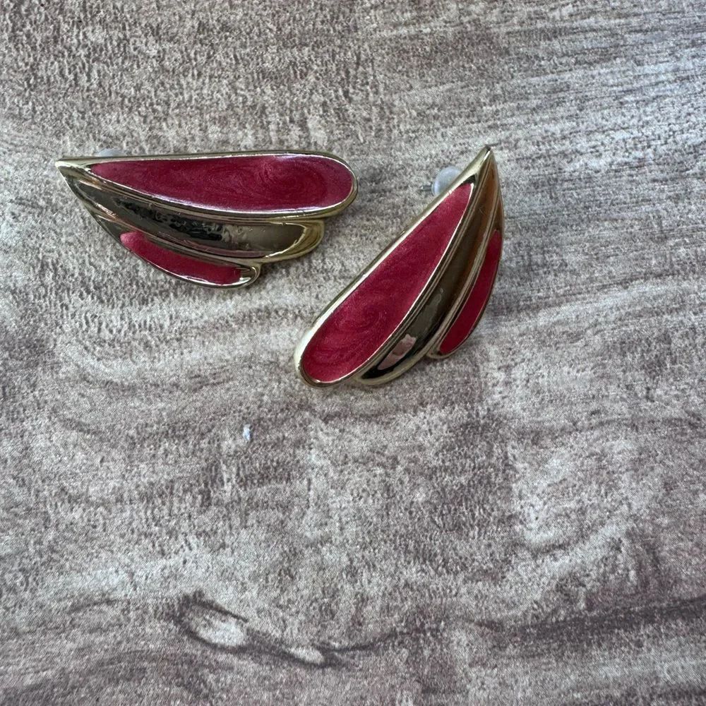 Vintage Pink Enameled Chunky Gold Tone Earrings 80s 90s Post Back Earrings